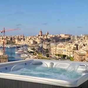 Apartment Penthouse Retreat, Cospicua